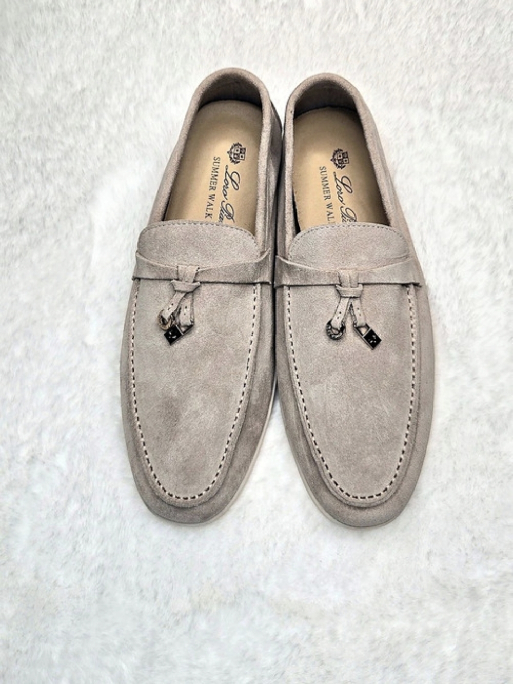 Loro Piana Summer Walk Charms 39 EU / 8 U.S